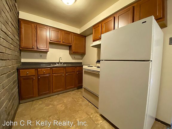 3rd image of 400 Kellywood Mnr #412
