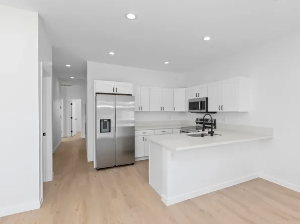 4104 F St #2, San Diego, CA 92102