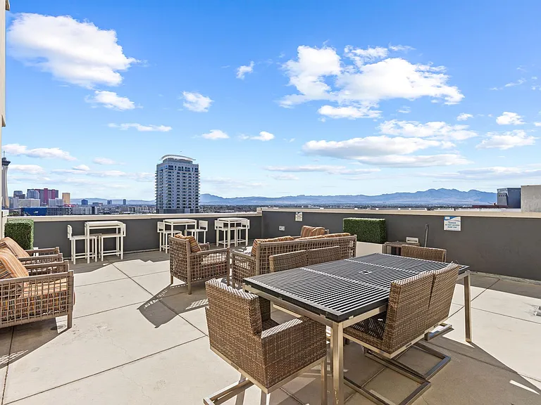 353 E Bonneville Ave #707 — Photo 33
