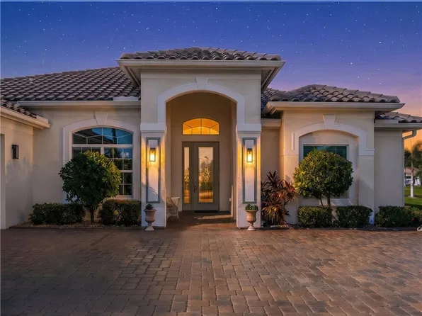 8225 Heather Ct, Vero Beach, FL 32967
