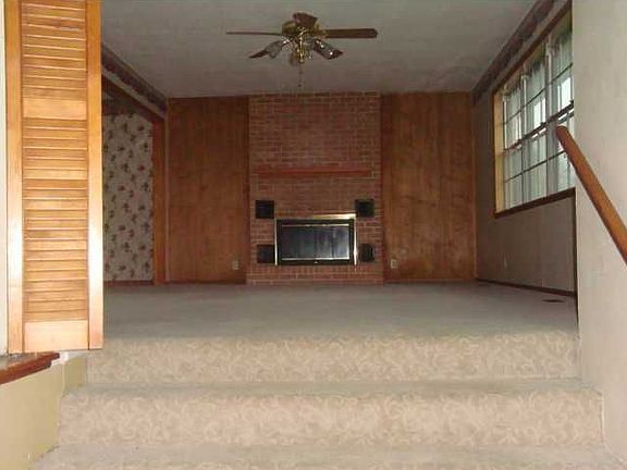 2nd image of 116 Valley West Dr