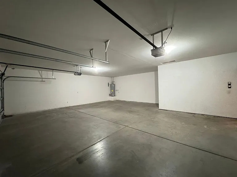 2772 Broadmoor Dr — Photo 31