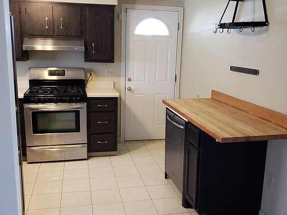 5th image of 602 Chestnut St