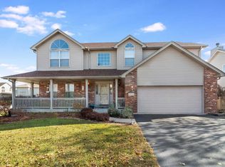 16547 S Pinecreek Dr, Lockport, IL 60441