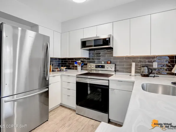 2801 W International Airport Rd #A-304, Anchorage, AK 99502