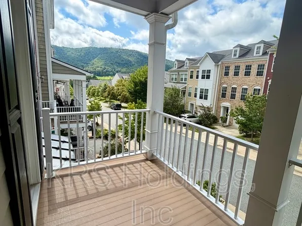 2058 Avinity Loop, Charlottesville, VA 22902