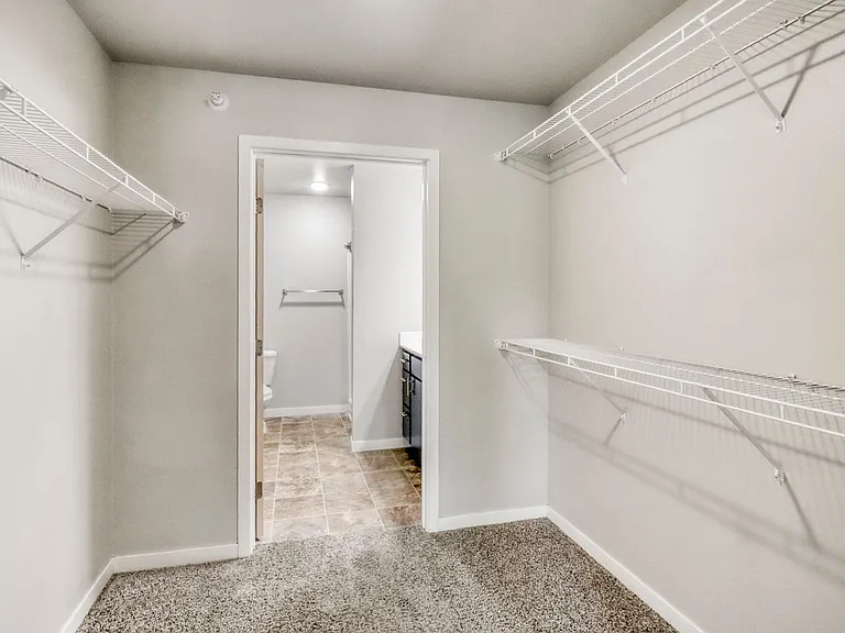 201 E Holmes St #308 — Photo 10