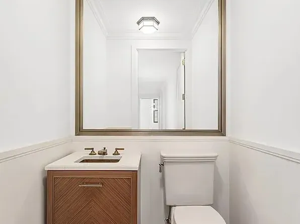 100 Barclay Street image 12 of 12