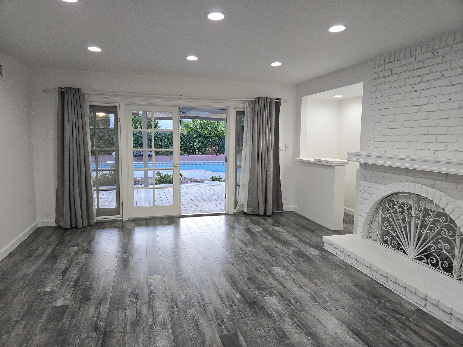 3 bed, 1737 sqft, $4,950 — Photo 3