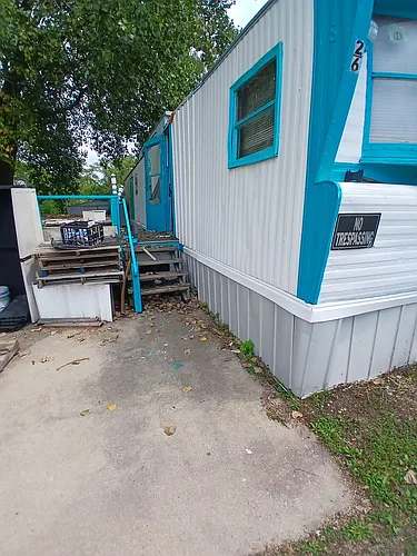 204 E Hegeler Ln #26 Photo 1