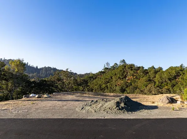 5271 Vista Grande Drive, Santa Rosa, CA 95403