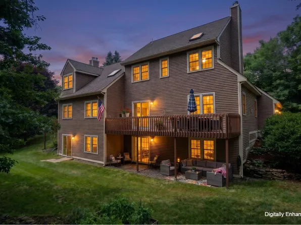 25 Villager Road #25, Chester, NH 03036