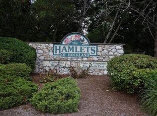 220 Treetop Cir, Nanuet, NY 10954