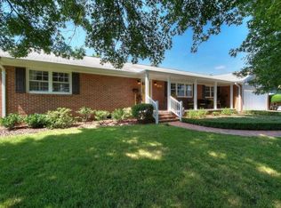 1305 Dupont Dr, Kingsport, TN 37664