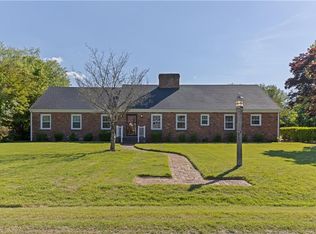 305 Robinhood Rd, Franklin, VA 23851