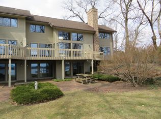 W346N5610 Lake Dr, Oconomowoc, WI 53066