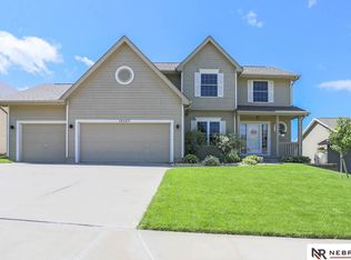 16523 Drexel St, Omaha, NE 68135