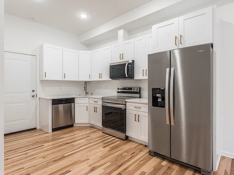 315 N Preston St #101 — Photo 8