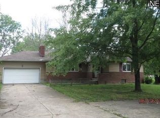 1651 Harris Rd, Sheffield Village, OH 44054