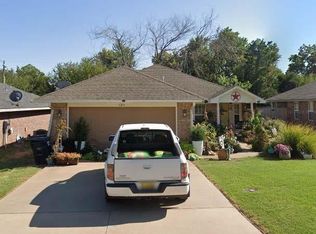 1211 Orchard Dr, Shawnee, OK 74804