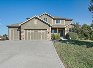 4317 SE Lariat Dr, Lees Summit, MO 64082