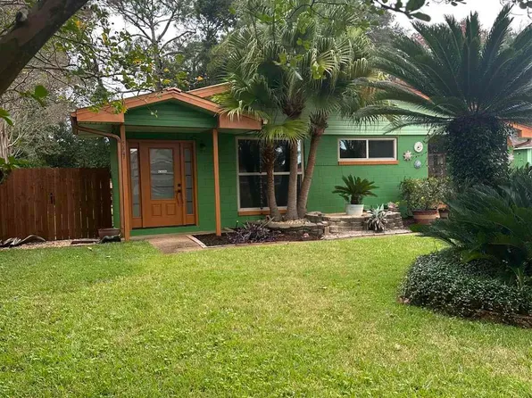 207 California Dr, Fort Walton Beach, FL 32548