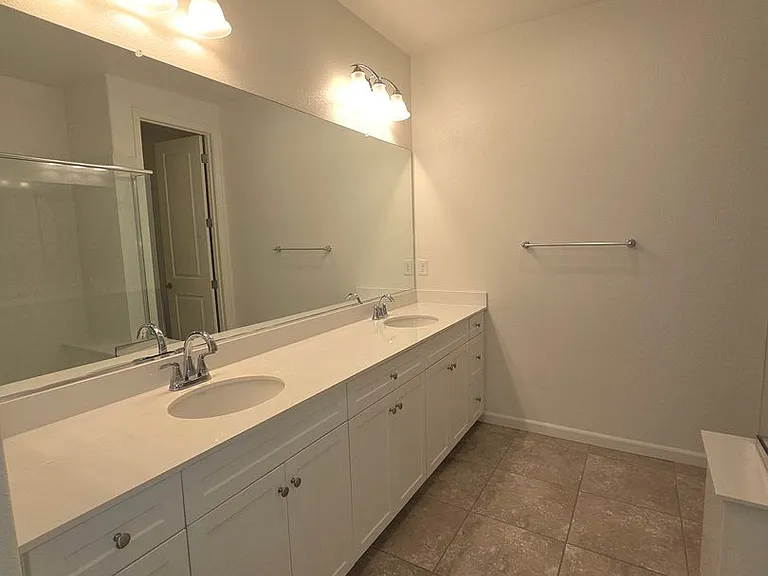 5577 Apex Dr — Photo 13