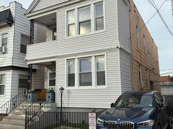 336 Fulton Avenue image 1 of 41