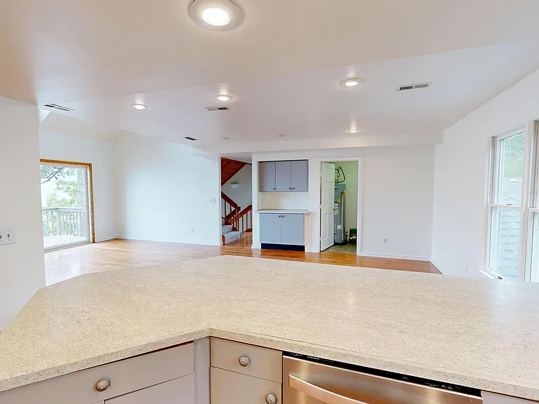 146 Baycliff Trl — Photo 13
