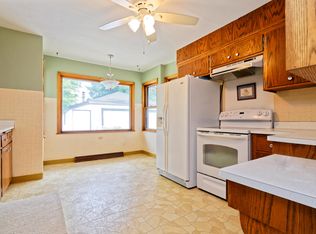 4826 W Tesch Ave, Milwaukee, WI 53220