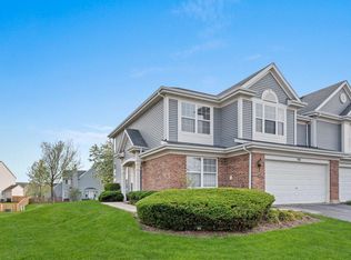 561 Yorkshire Ln, Hampshire, IL 60140