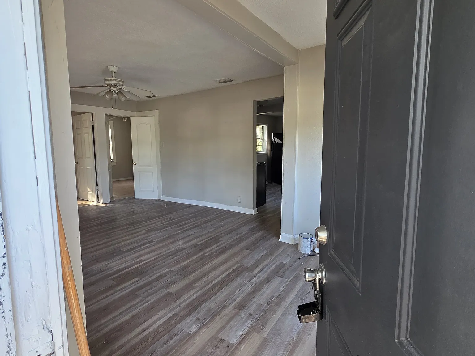 2 bed, 688 sqft, $1,300 — Photo 2
