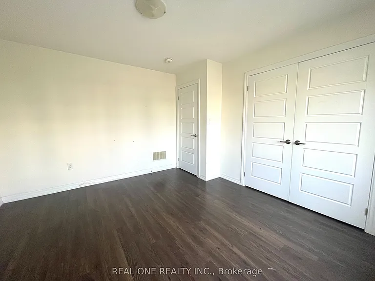 3164 Ernest Appelbe Blvd — Photo 12
