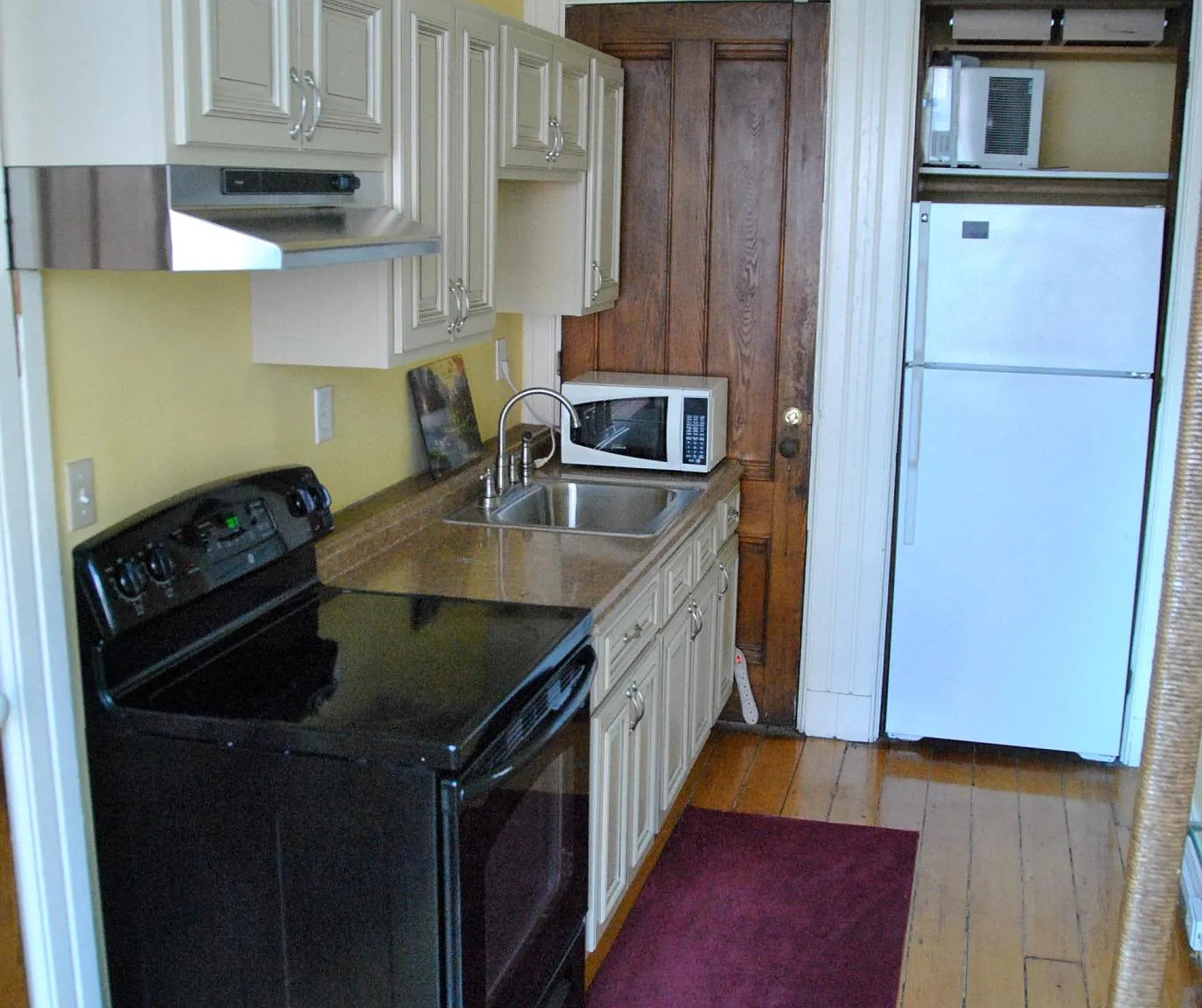 1 bed, 1000 sqft, $1,600 — Photo 4