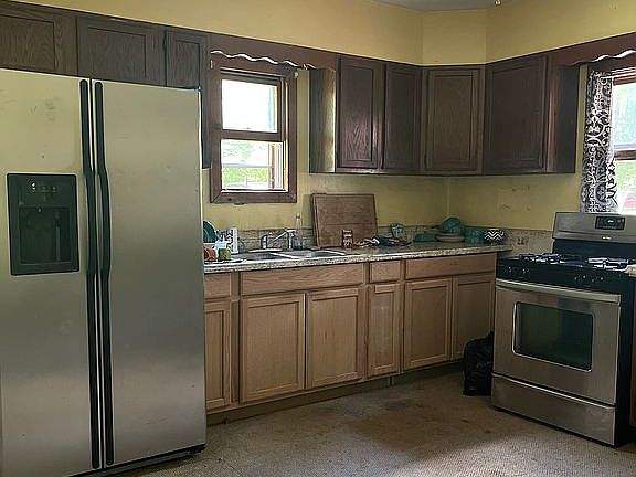 4th image of 21 Woodrow Ave S