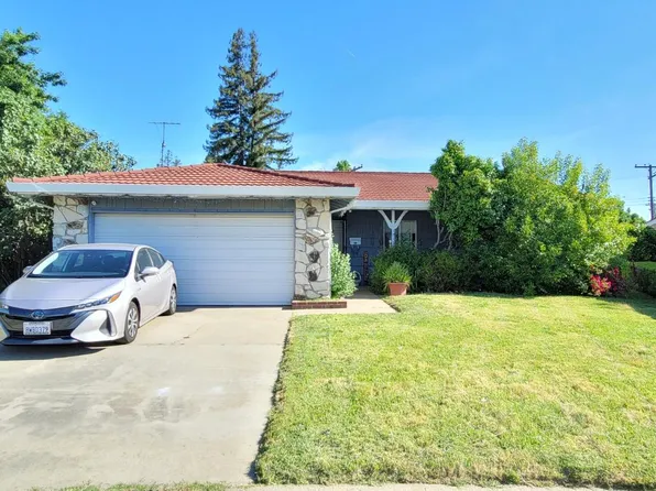 10133 La Gloria Way, Rancho Cordova, CA 95670