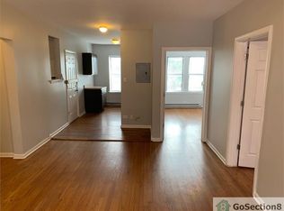 7457 S Bennett Ave, Chicago, IL 60649