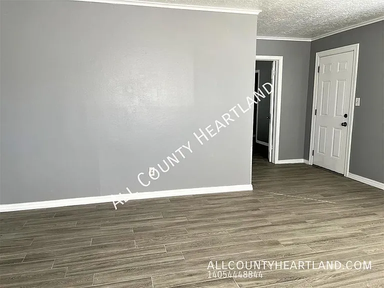 3328 NW 29th St — Photo 10