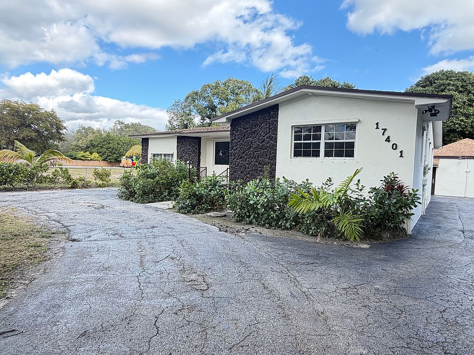 1st image of 17401 NE 6th Ave #1