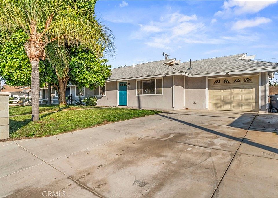 1st image of 3149 Sierra Ave