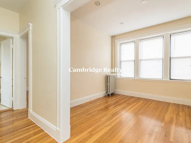 12 Elko St #7T — Photo 8