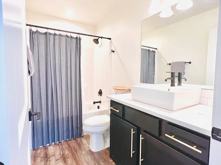 SW Century Dr — Photo 4