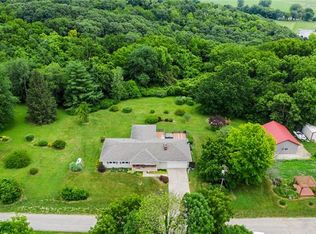 508 Cemetery Hill Rd, Liberty, MO 64068