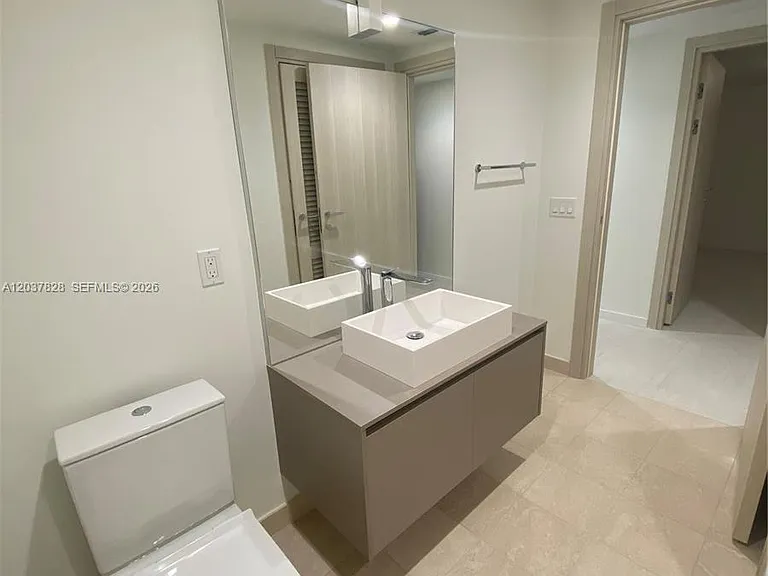 1000 Brickell Plz #2007 — Photo 15