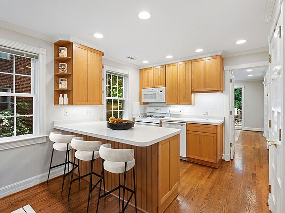4th image of 8314 Garland Ave APT 5