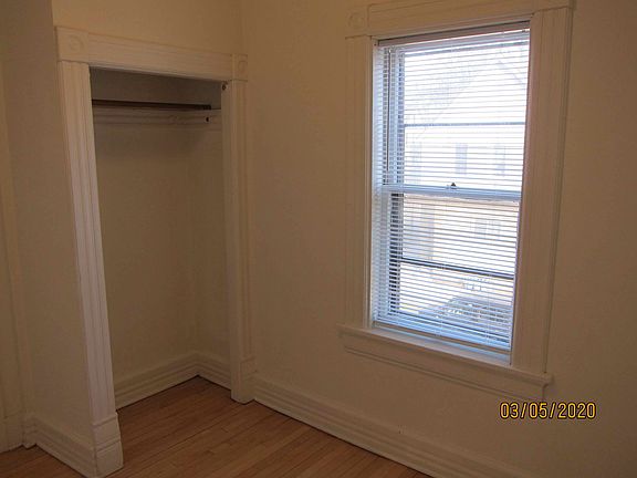 2nd image of 903 E Wright St APT 1