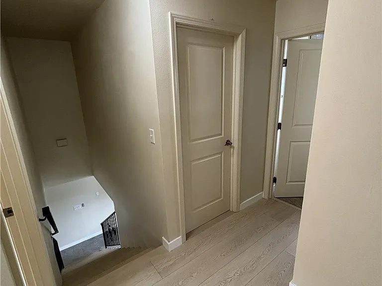 9229 Stewart And Gray Rd #A — Photo 11