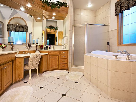 Custom Master Bath, jacuzzi