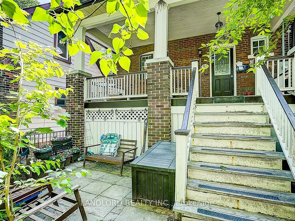 92 Neville Park Blvd #3