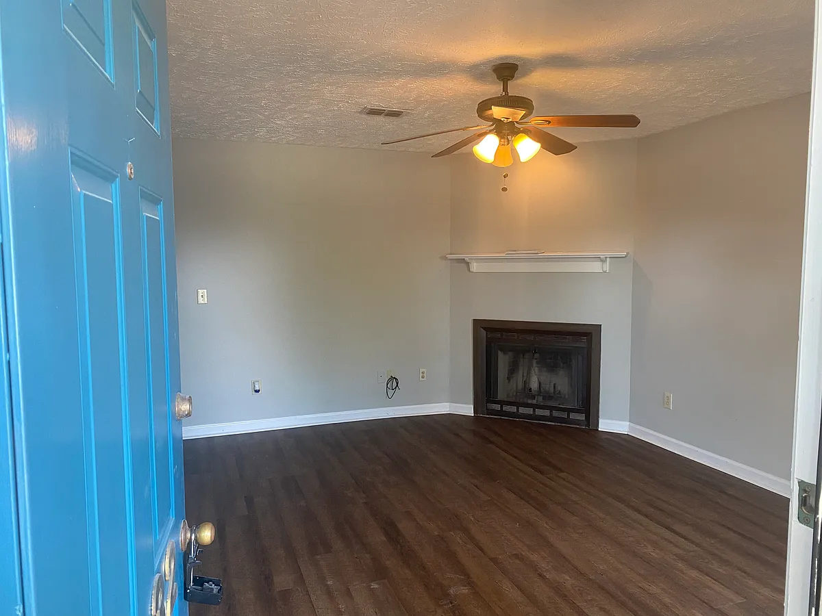 Building Photo - 8332 Grand Oak Ct